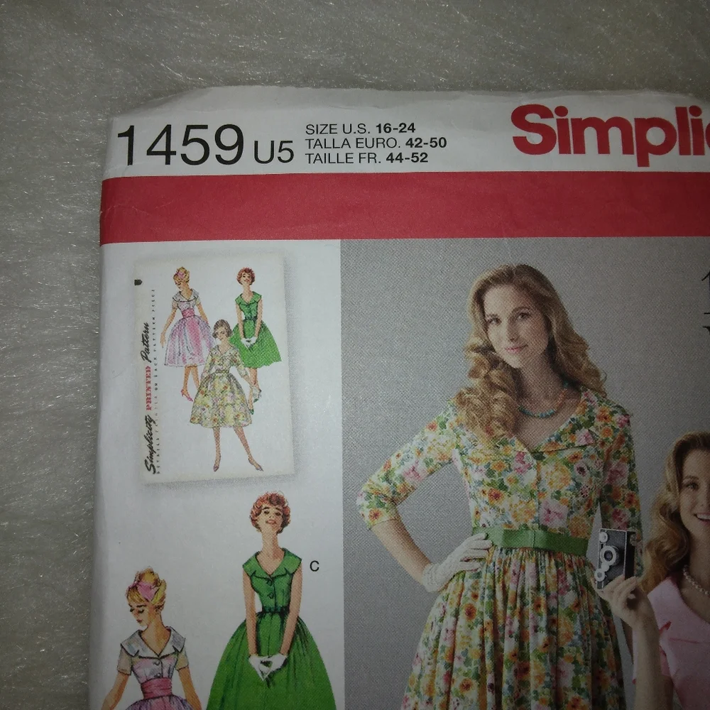 SIMPLICITY 1459 sz 16-24  Misses 1950s style dress w/ lapel collar in variations